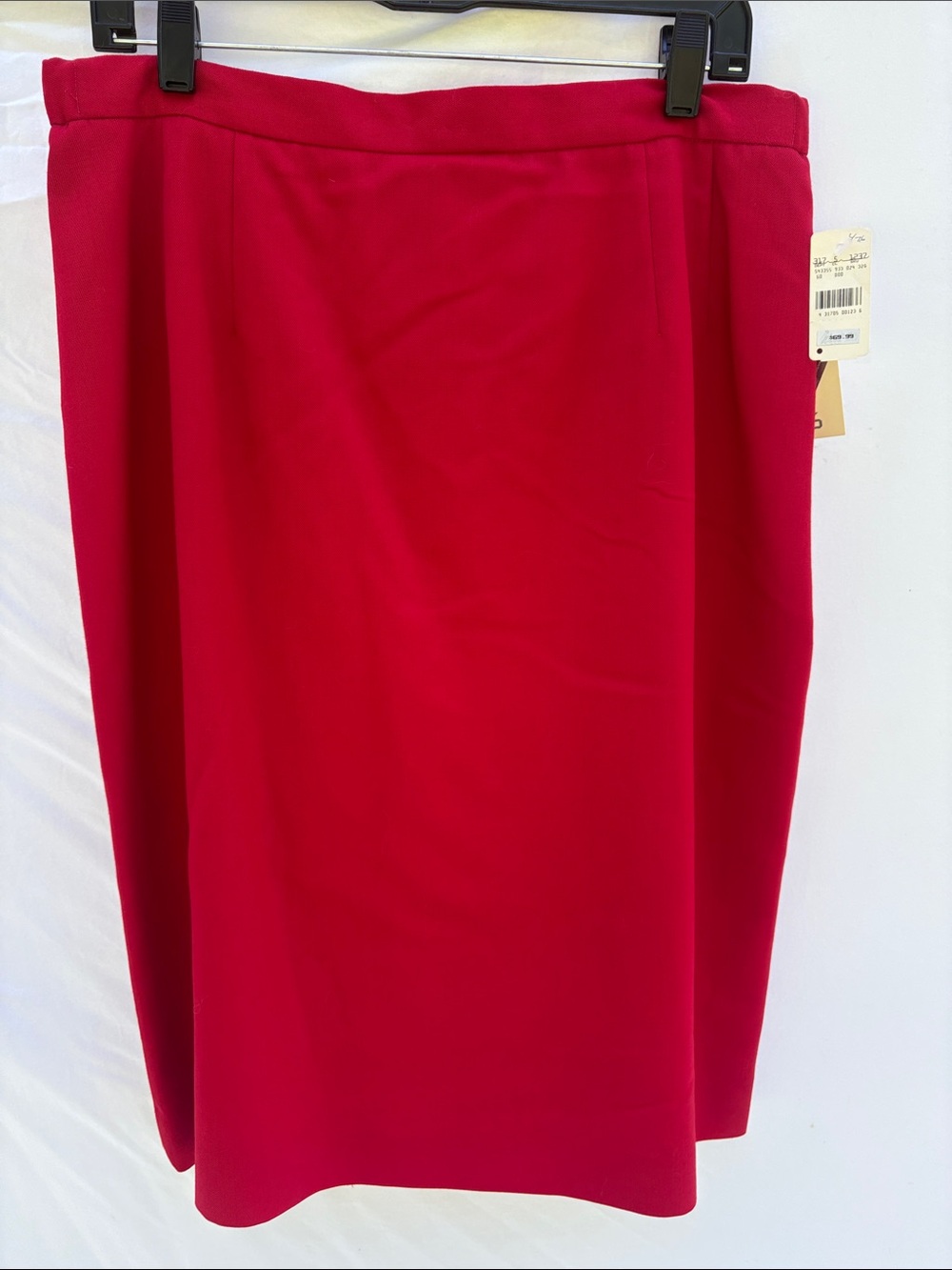 Women's Pencil Skirt in Bright Red